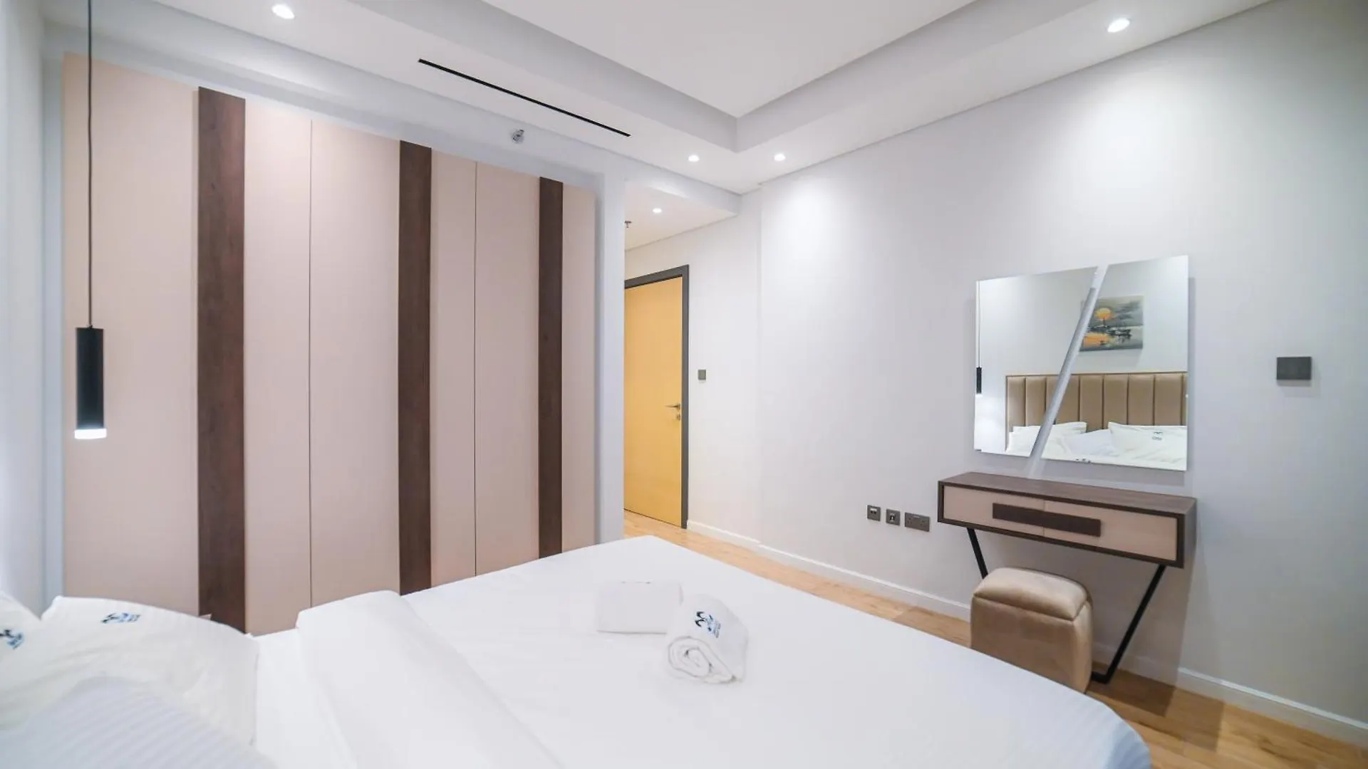 06 Diamond Jumeirah Garden City 2Br Apt Dubai 0*,