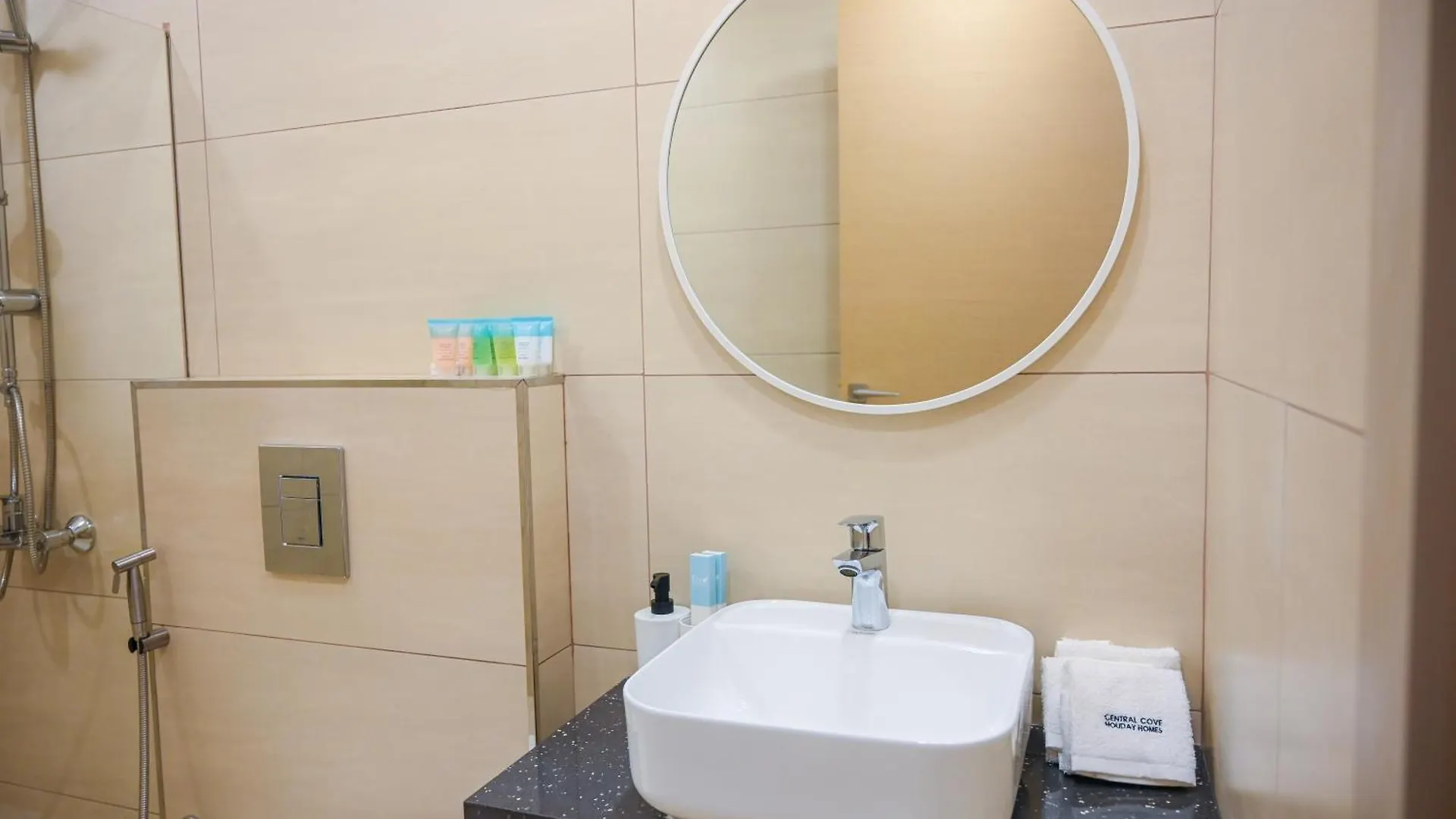06 Diamond Jumeirah Garden City 2Br Apt Dubai Apartment